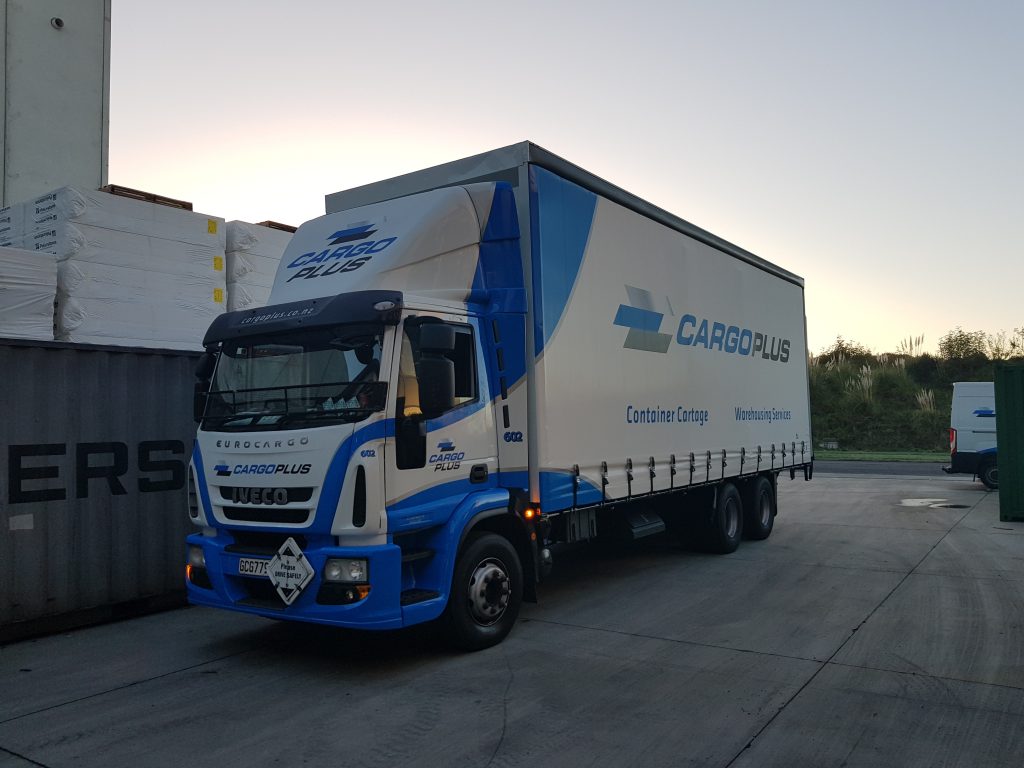 Mobile Curtainside Repair Services – Onsite Solutions for Trucking Businesses